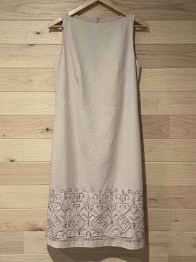 Sleeveless Cream Embroidered Hem Midi Dress EUC Summer Party